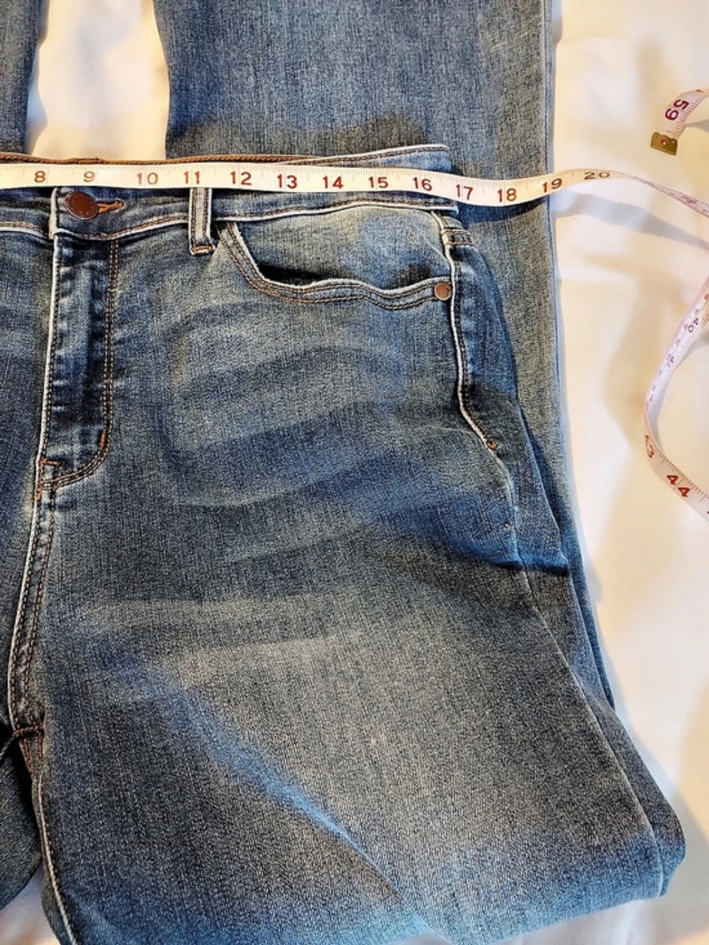Judy Blue Trouser Flare Jeans Medium Wash Size 13/31 Non-Distressed - Picture 5 of 9